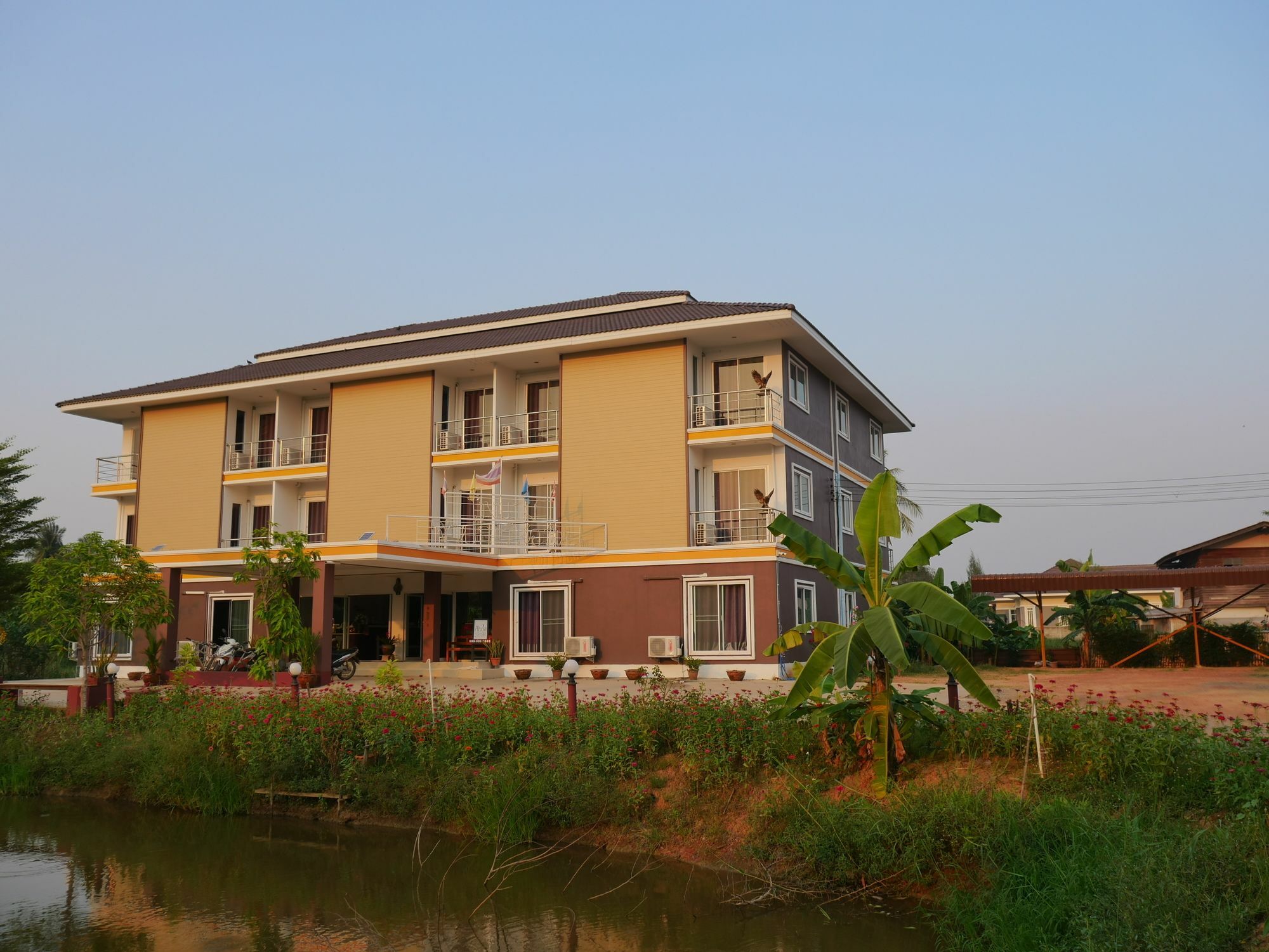 Jumpa Resort Hotel Phitsanulok Extérieur photo